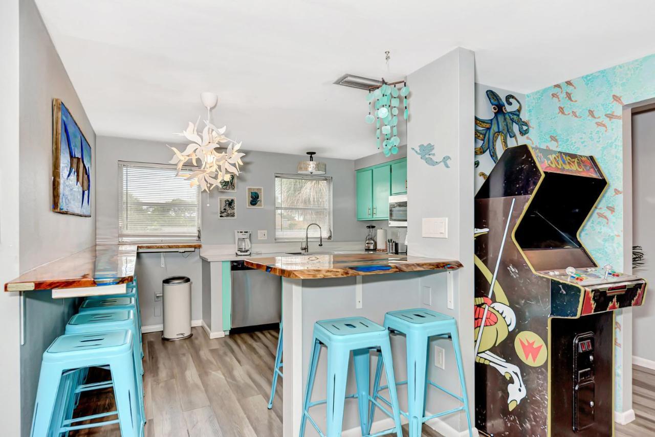 Mermaid House With Pool Jacuzzi Steps To Siesta Key Beach Sarasota Bagian luar foto